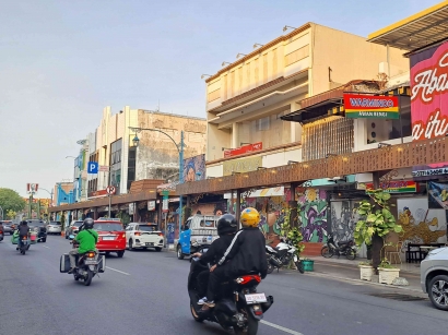 Seni Mural Menjadi Salah Satu Ciri Khas Jalan Gatot Subroto, Kemlayan, Surakarta