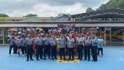 Refleksi Akhir Tahun, Kakanwil Kemenkumham Kaltim Buka Liga Futsal WBP dan Mini Soccer Petugas Lapas Narkotika Samarinda