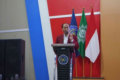 Rektor Umsida Siapkan Mahasiswa Menuju Indonesia Emas 2045