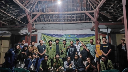 Mahasiswa Teknik Mesin UPN "Veteran" Jawa Timur Melakukan Pengabdian Masyarakat dengan Mengusung Tema Pengelolaan Sampah