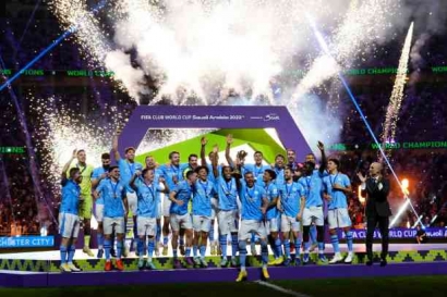 Manchester City, Klub Inggris Pertama yang Meraih 5 Gelar Juara dalam Setahun