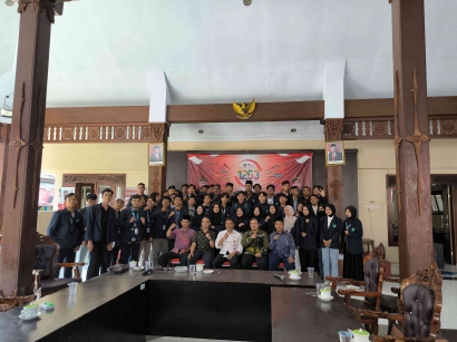 Melangkah Bersama: Cerita di Balik Pelepasan dan Pembukaan KKM UIN Malang di Desa Gedogwetan Kecamatan Turen 2023-2024