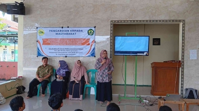 Penyuluhan Pengelolaan Sampah Plastik Menjadi Ecobrick di SMP Bina Dakwah IT Leuwiliang Bogor