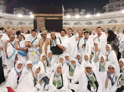 Al-Wasilah Menuntaskan Umrah di Saat Mekkah Sedang Padat Pengunjung