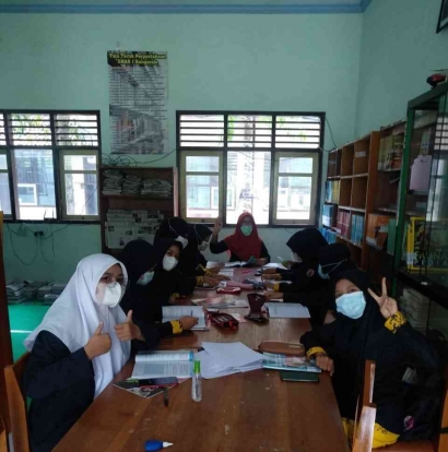 Pengaruh Kesejahteraan Guru terhadap Kualitas Pendidikan di Indonesia