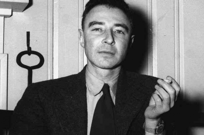 Siapakah Oppenheimer?