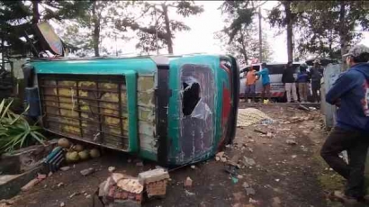 Kecelakaan Lalu Lintas di Rancabali Ciwidey: Mobil Minibus Menabrak Seorang Warga Desa