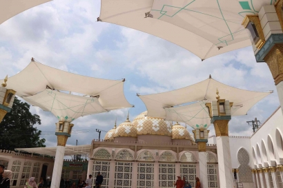 Menikmati Atmosfer Masjid Nabawi dari Ar-Rahman Kota Blitar