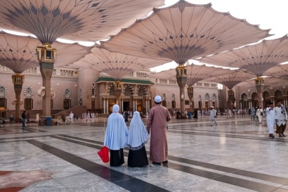 Masjid Nabawi dan Raudah