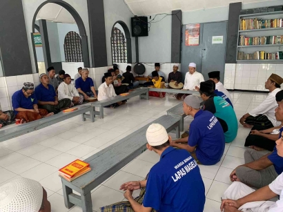 Langkah Pertama Menuju Cahaya, Kegiatan Belajar Iqro di Masjid At Taqwa Lapas Magelang