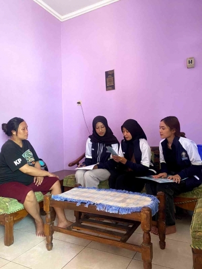 Pemberian Sosialisasi KB Pasca Persalinan kepada Ibu Hamil di Kelurahan Jabungan oleh Mahasiswi KKN Tematik MASLINTING Universitas Diponegoro 2023