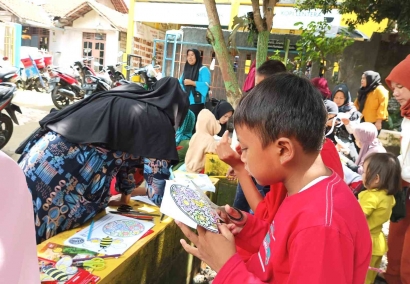 Keren, Taman Bacaan di Bogor Memacu Kreativitas Anak di Era Digital