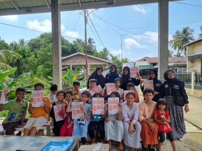 Mitigasi Bencana Longsor kepada Anak-Anak di Bukit Gado-Gado Kota Padang