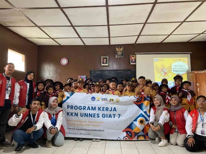 Sosialisasi Penanaman Karakter dan Nilai Pancasila oleh Mahasiswa KKN UNNES GIAT 7 Desa Malangan