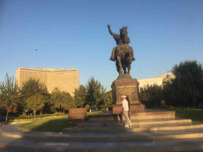 Menembus Garis Batas 48: Tashkent Da Svidaniya