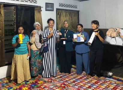 Mahasiswa KKN Tematik UNDIP Ajak Kelompok Wanita Tani Mengolah Limbah Air Cucian Beras