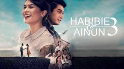 Review Film Habibie & Ainun 3