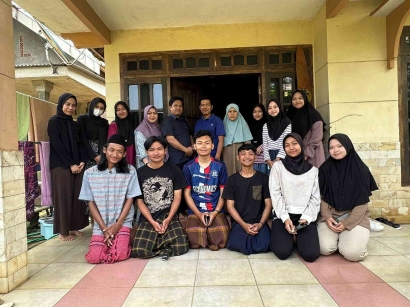 DPL Kunjungi Mahasiswa KKM 61 Chaanakya Janardana di Dusun Ubalan: Meninjau Perkembangan dan Wisata Lokal