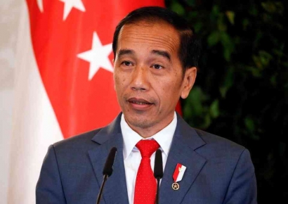 Isu Pemakzulan Jokowi:  Demokrasi, Otokrasi, dan Chaostic Theory?