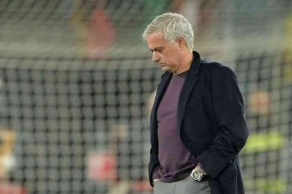 Jose Mourinho yang Dipecat AS Roma dan Kutukan yang Belum Terpecahkan
