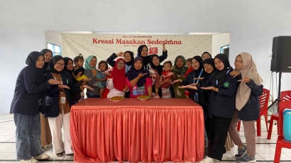 KKM UIN Malang Desa Sananrejo Mengadakan Acara  "Demonstrasi Kreasi Masakan Sederhana"