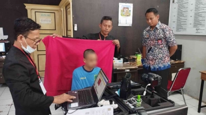 Lapas Slawi Fasilitasi Perekaman E-KTP Warga Binaan Bekerjasama Dengan Disdukcapil Kabupaten Tegal