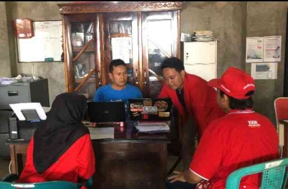 Pembuatan Website Desa Kemiri oleh Mahasiswa Untag Surabaya