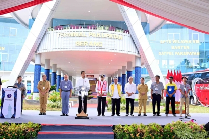Terminal Pakupatan di Kota Serang, Provinsi Banten Diresmikan oleh Presiden Joko Widodo