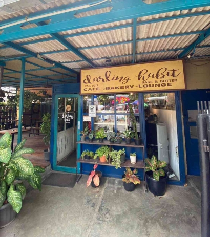 Darling Habit Bake & Butter, Kafe Pet Friendly di Pinggir Tebet Eco Park