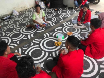 Pengabdian dalam Kemasyarakatan di Mojokerto, Mahasiswa UNTAG Surabaya Berhasil Membuat Inovasi Produk dari Olahan Jamur Tiram