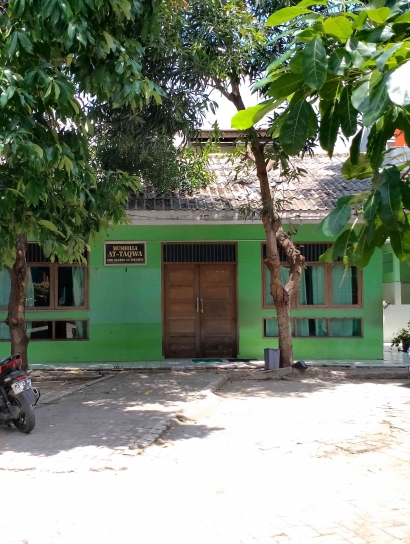 Mushola di Sekolah SMKN 53 Jakarta