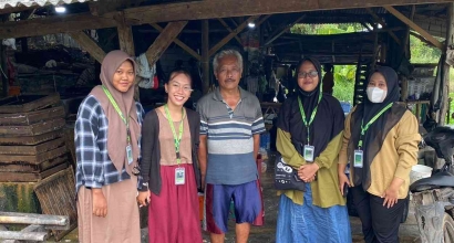 Mahasiswa KKN UNSIKA Bantu UMKM Tahu Desa Telukjaya Perluas Pasar Dengan Pendampingan Pembuatan NIB