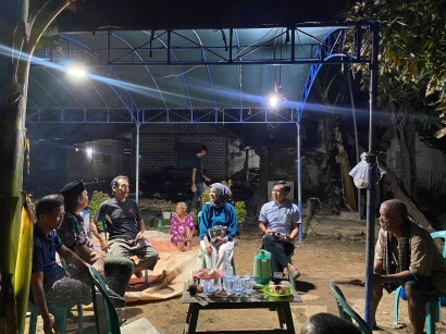Peduli Sesama, Caleg DPRD Tuban Dapil IV Mbak Afilya Sambangi Korban Kebakaran di Kecamatan Bangilan