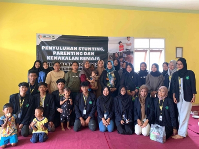 Kelompok KKM 218 UIN Malang Mengadakan Penyuluhan Stunting, Parenting, dan Kenakalan Remaja di Dusun Reco, Desa Sitirejo, Kecamatan Wagir