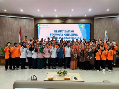 Jalin Silaturahmi, Peminatan Manajemen Rumah Sakit FKM UAD Kunjungi RSUP dr. Kariadi Semarang