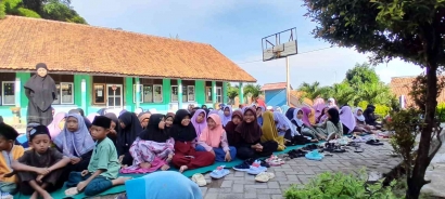 Seluruh Siswa SD Negeri 2 Cibinong Jatiluhur Adakan Peringatan Isra Mi'raj