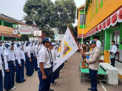 SMP YMIK Peringkat 8 Siswa Terbanyak di Kecamatan Kembangan