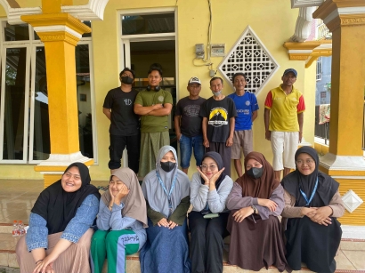 Menjaga Iman melalui Kebersihan: Mahasiswa KKM UIN Malang Kelompok 132 Bersihkan Masjid dan Musholla Dusun Jago dan Ronggowuni