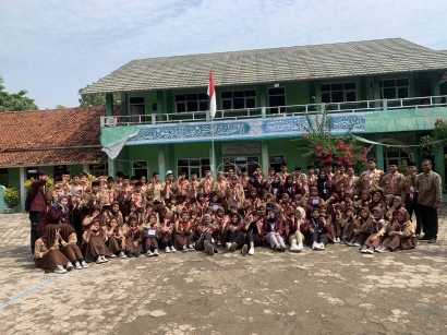 Cegah Bullying di Sekolah, Mahasiswa KKN UNSIKA desa Bayur Lor Adakan Sosialisasi Anti Bullying