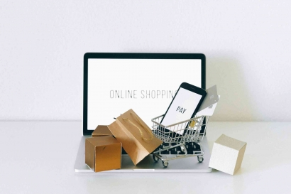 E-commerce Mempermudah dalam Transaksi Jual Beli