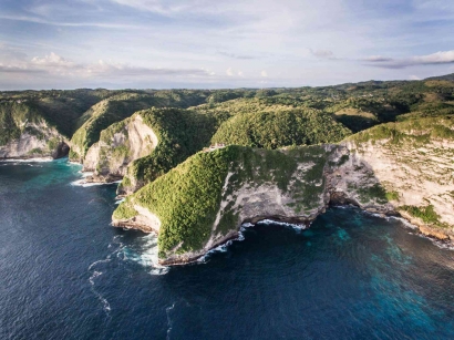 Kebijakan Baru Wisatawan Asing: Peluang bagi Indonesia untuk Bangkitkan Pariwisata