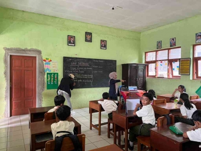 "Arstaduta Mengajar", dalam Rangka Mensukseskan Peningkatan Kualitas Pendidikan SDN 01 Sumbertempur