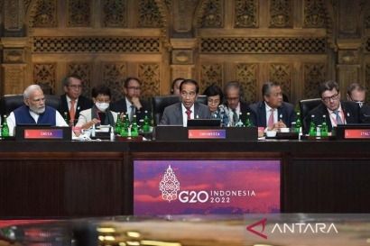 Pengaruh Populisme Jokowi terhadap Kebijakan Luar Negeri Indonesia