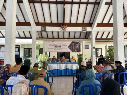 Harmoni Terakhir: Kegiatan Penutupan Mahasiswa KKM UIN Malang di Desa Slamet