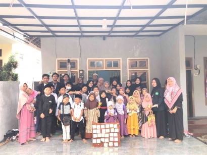Sosialisasi Moderasi Beragama di TPQ Nurusy Syadzili Desa Tumpang oleh KKM UIN Malang Kelompok 133