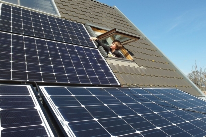 "Smart Home Solar Panel" Energi Bersih dan Terjangkau