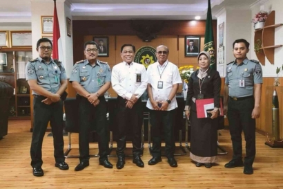 Optimalkan Pelayanan Tahanan, Kepala Lapas Jember Laksanakan Pertemuan dengan Ketua PN Surabaya