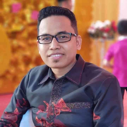Selamat, Idham Fadhil Dilantik Jadi Komisioner KI Sumatera Barat