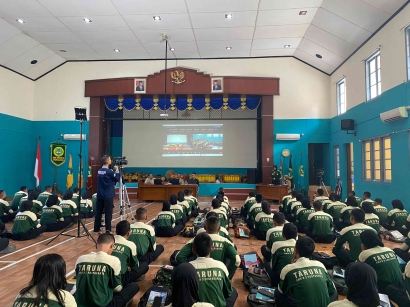 Membangun Generasi Emas Cakap Digital di Indonesia