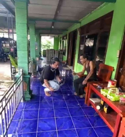 Mengatasi Masalah Navigasi, Mahasiswa KKN Universitas Diponegoro Menciptakan Plang Arah Dusun di Desa Kamal